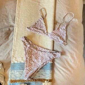 Brand new Aurelle bikini set